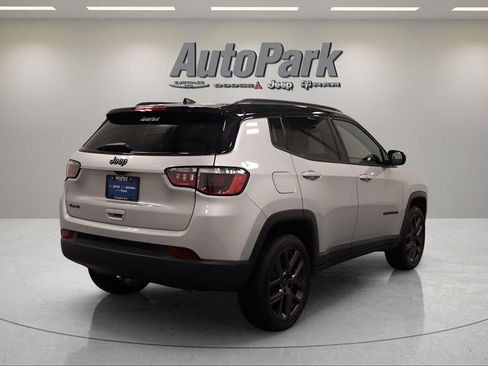 Used 2026 Jeep Compass Limited AWD/4WD image 10