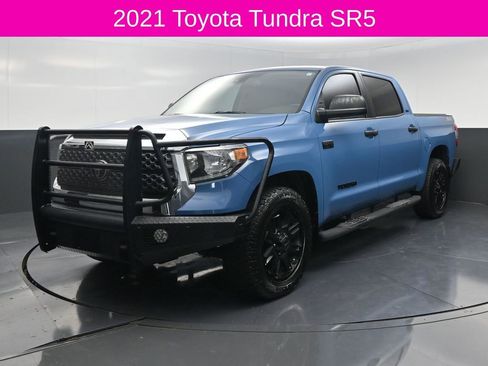 Used 2021 Toyota Tundra SR5 w/ SR5 Leather Package RWD image 2