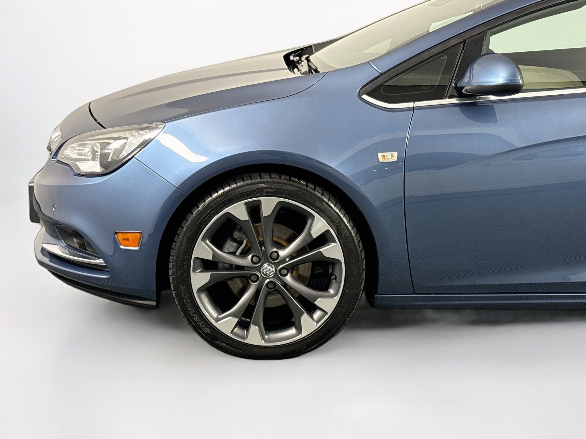 Used 2017 Buick Cascada Premium FWD image 40