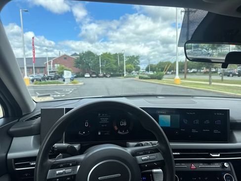 Used 2025 Hyundai Sonata SEL FWD image 16