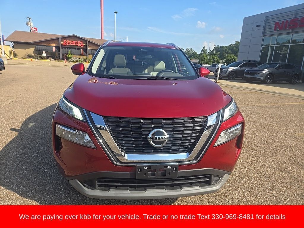 Used 2021 Nissan Rogue SV w/ Premium Package AWD/4WD image 2