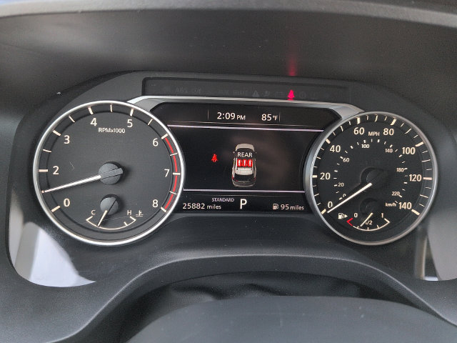 Used 2025 Nissan Rogue S FWD image 18