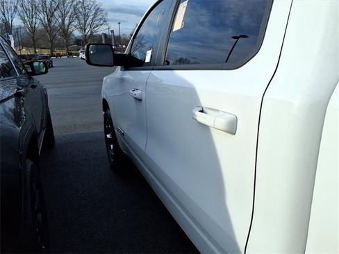 Used 2022 RAM 1500 Big Horn image 10
