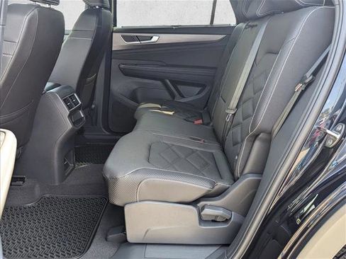 New 2026 Volkswagen Atlas Cross Sport SE image 14