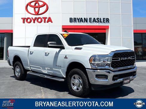 Used 2022 RAM 2500 Big Horn AWD/4WD image 1