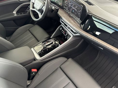 New 2025 Audi Q5 Premium Plus image 15