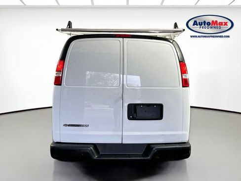 Used 2022 Chevrolet Express 2500 w/ Driver Convenience Package RWD image 6