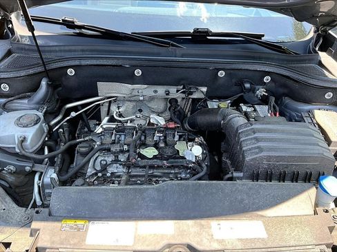 Used 2024 Volkswagen Atlas Cross Sport SEL R-Line AWD/4WD image 30