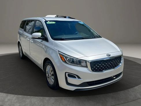 Used 2019 Kia Sedona LX FWD image 1