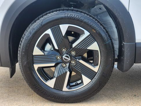 New 2026 Nissan Kicks SV AWD/4WD image 11