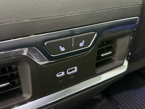 Used 2023 GMC Sierra 1500 SLT w/ SLT Premium Package image 31