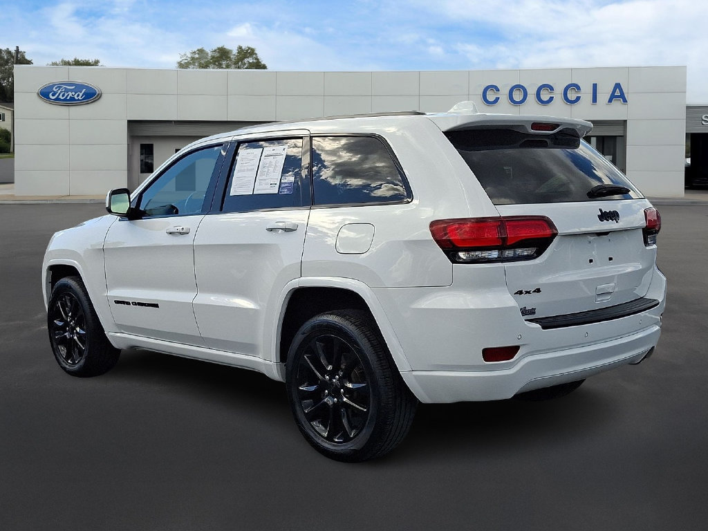 Used 2020 Jeep Grand Cherokee Altitude AWD/4WD image 6