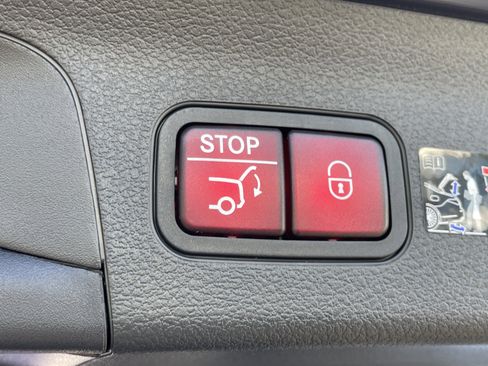 New 2026 Mercedes-Benz GLS 450 GLS 450 4MATIC SUV image 12