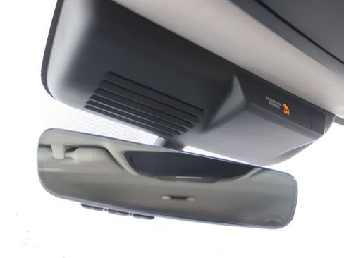 Used 2025 Mitsubishi Outlander SE AWD/4WD image 11