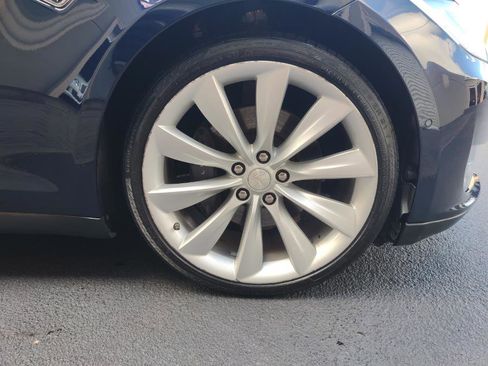 Used 2014 Tesla Model S 85 image 34