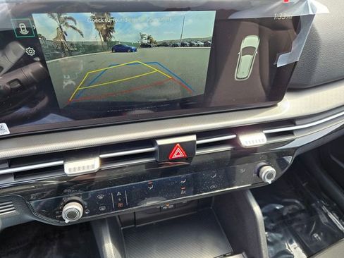 New 2026 Kia Sportage SX image 10