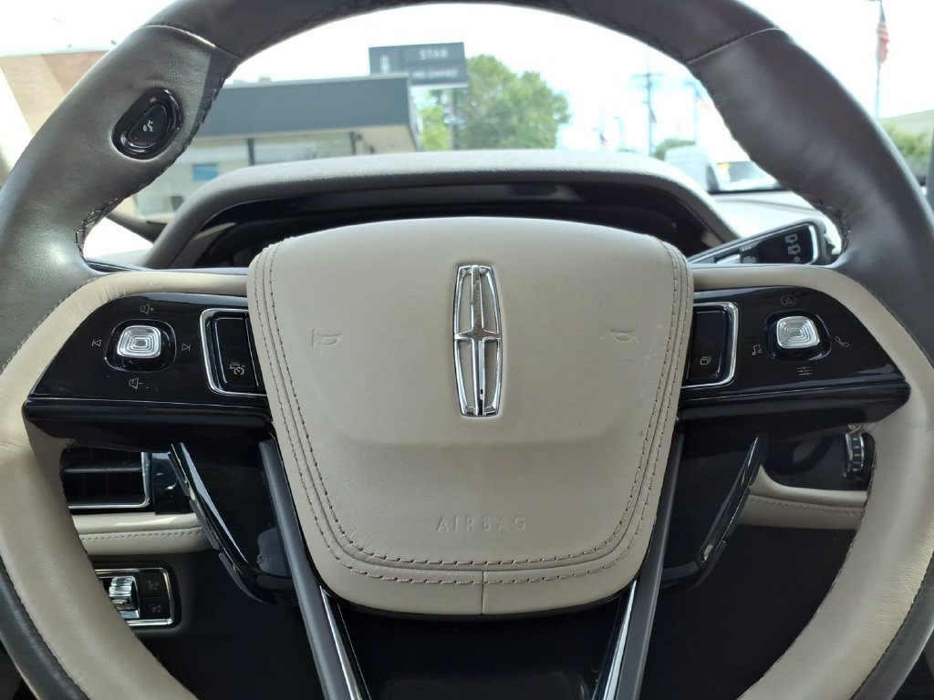 Used 2024 Lincoln Aviator Reserve w/ Equipment Group 201A AWD/4WD image 26