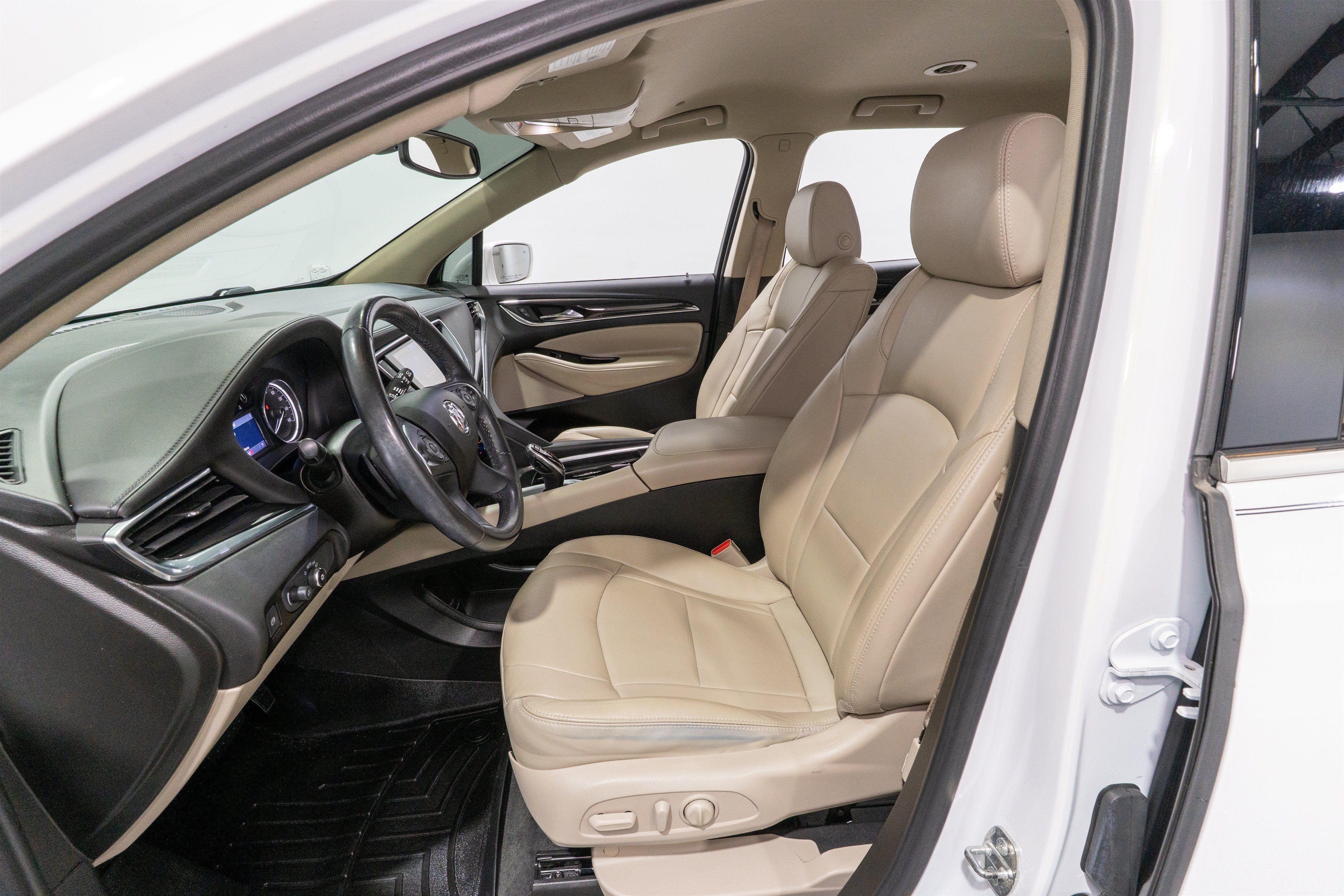 Used 2020 Buick Enclave Essence AWD/4WD image 15