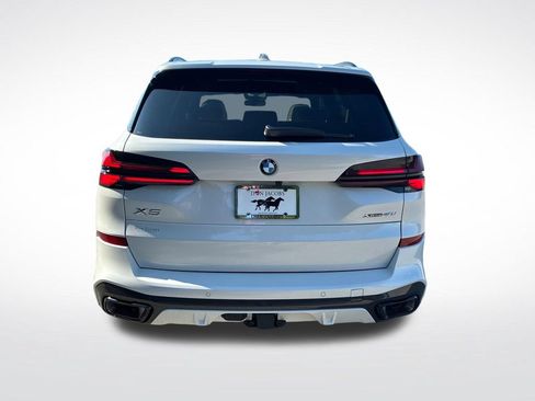 New 2026 BMW X5 xDrive40i w/ M Sport Package AWD/4WD image 4