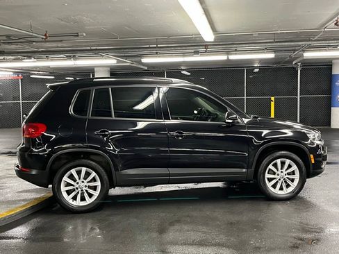 Used 2018 Volkswagen Tiguan Limited w/ Premium Package FWD image 34