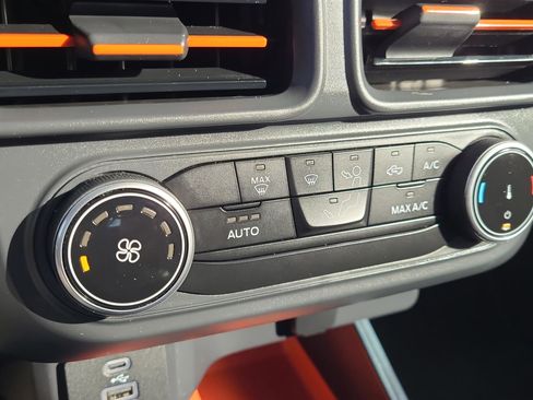 Used 2024 Ford Maverick XLT image 22