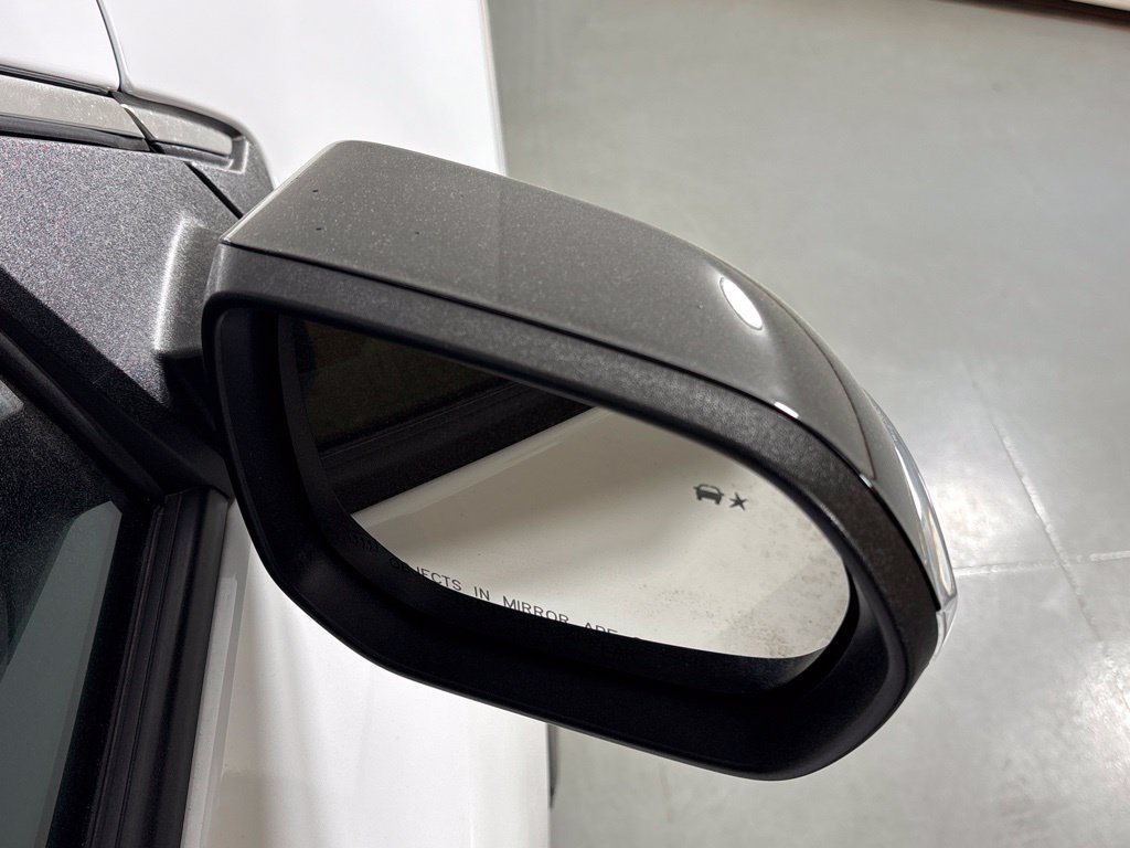 Certified 2026 GMC Acadia Elevation FWD image 15