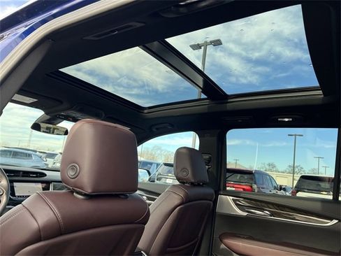 Certified 2024 Cadillac XT6 Premium Luxury w/ LPO, Floor Liner Package image 16