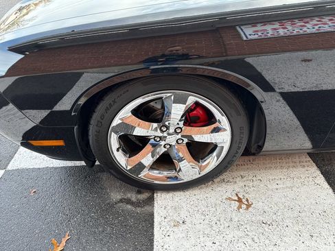 Used 2013 Dodge Challenger R/T Plus image 13