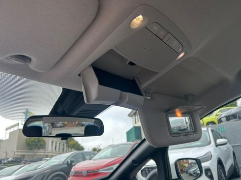 Used 2025 Nissan Leaf S FWD image 26