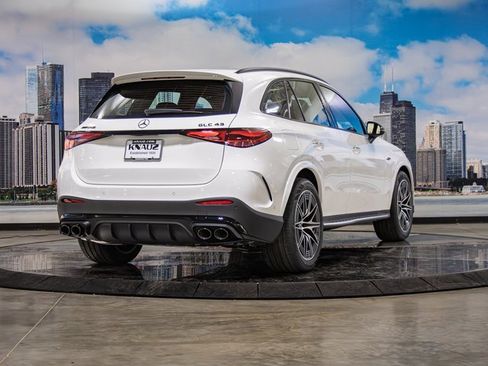 Used 2026 Mercedes-Benz GLC 43 AMG GLC 43 AMG image 8