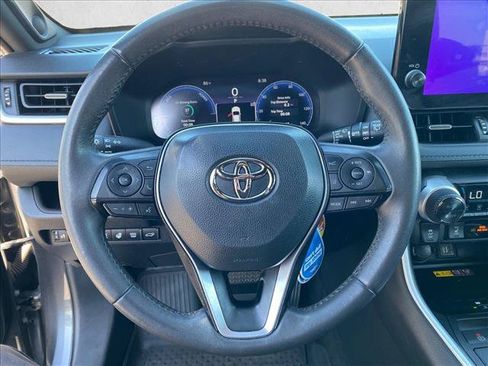 Used 2023 Toyota RAV4 XSE AWD/4WD image 6