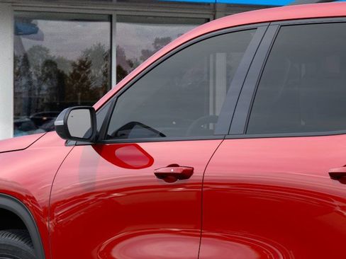 New 2026 Chevrolet Traverse LT image 12