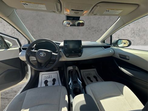 Used 2022 Toyota Corolla LE FWD image 30