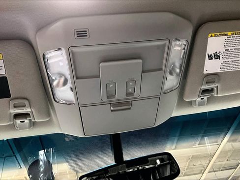 Used 2017 Toyota Tundra Platinum image 33