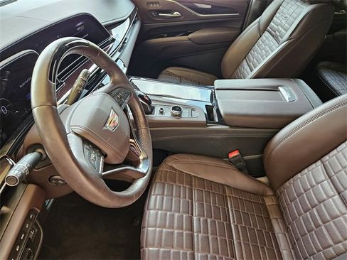 Used 2023 Cadillac Escalade Sport Platinum image 12