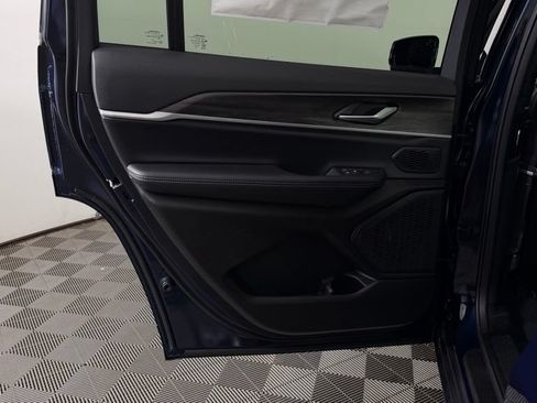 New 2026 Jeep Grand Cherokee L Limited AWD/4WD image 27
