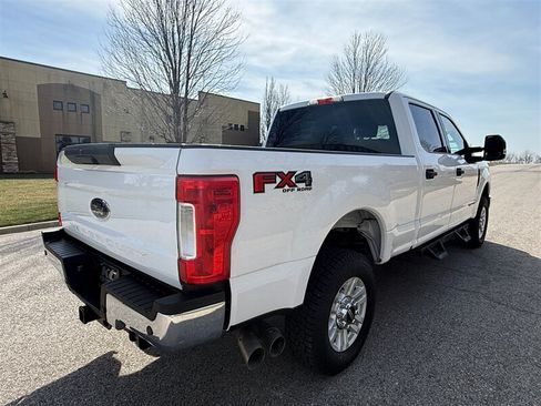 Used 2018 Ford F250 XLT w/ XLT Value Package AWD/4WD image 6