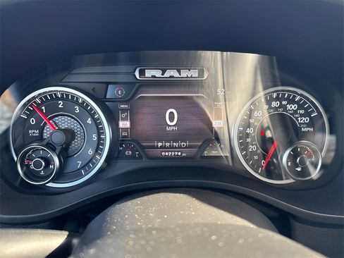 Used 2022 RAM 1500 Big Horn image 22