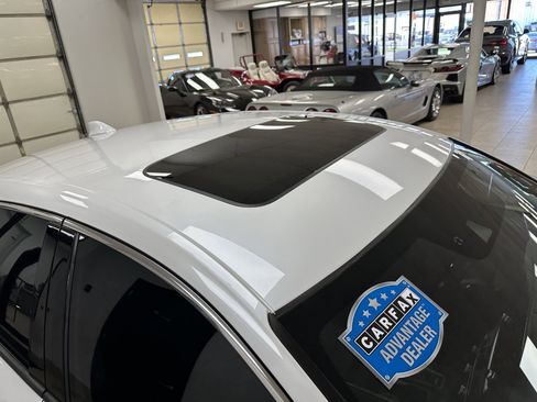 Used 2021 Honda Accord Touring image 14