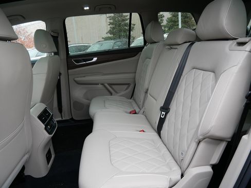 New 2026 Volkswagen Atlas SEL Premium R-Line image 4