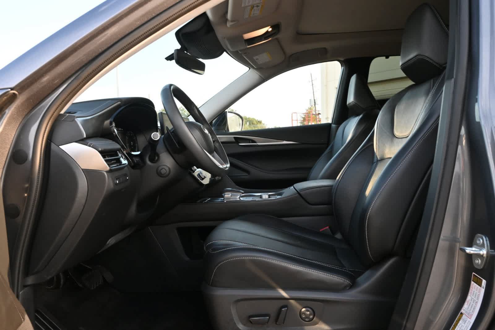 Certified 2023 INFINITI QX60 Luxe w/ Cargo Package AWD/4WD image 17