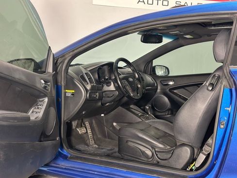 Used 2015 Kia Forte Koup SX w/ SX Premium Package image 8