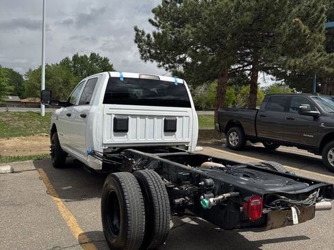 Used 2020 RAM 3500 Tradesman w/ Chrome Appearance Group AWD/4WD image 2