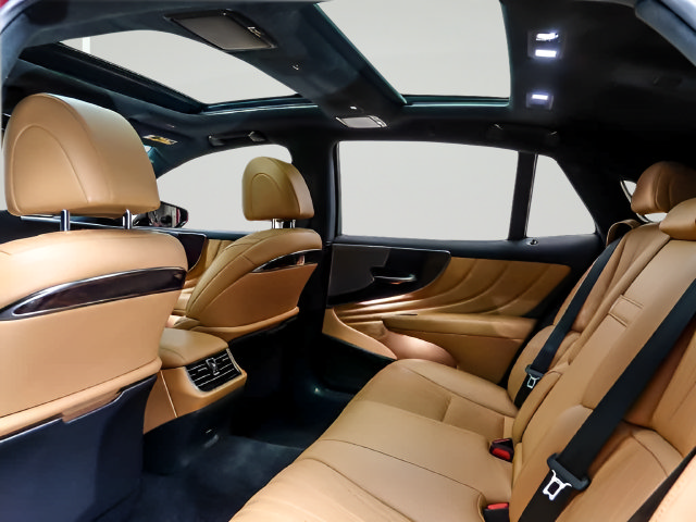 Used 2021 Lexus LS 500 AWD w/ Interior Upgrade Package image 12
