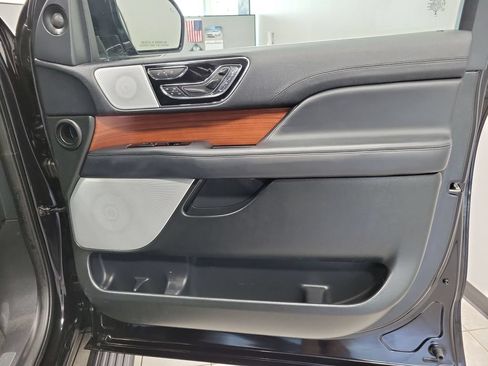 Used 2024 Lincoln Navigator L Reserve AWD/4WD image 25