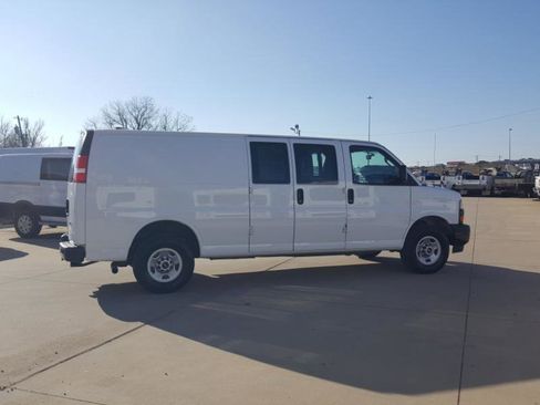 Used 2023 GMC Savana 2500 Extended w/ Driver Convenience Package RWD image 7
