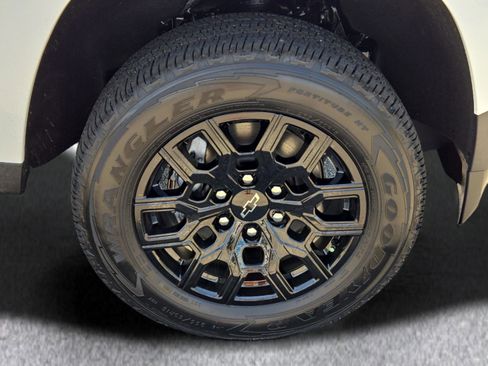 New 2026 Chevrolet Colorado W/T w/ WT Custom Package image 6