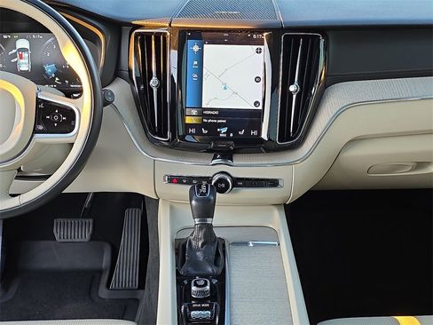 Used 2021 Volvo XC60 T5 Inscription w/ Protection Package Premier image 20