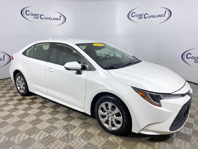 Certified 2022 Toyota Corolla LE FWD image 1