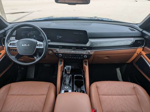 Certified 2025 Kia Telluride EX X-Line AWD/4WD image 17